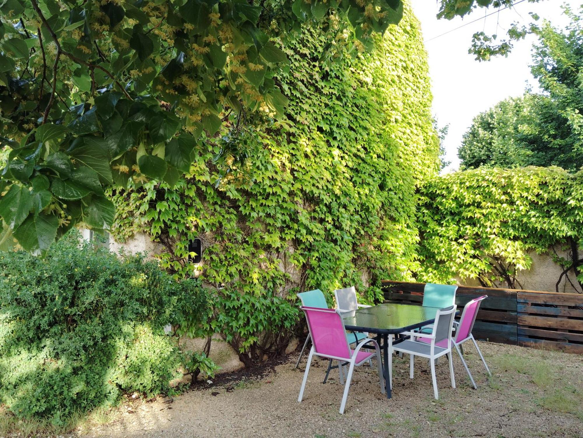 Gite De Charme - 3 Chambres, 5 Lits - De 4 A 7 Personnes Avanton Exterior foto